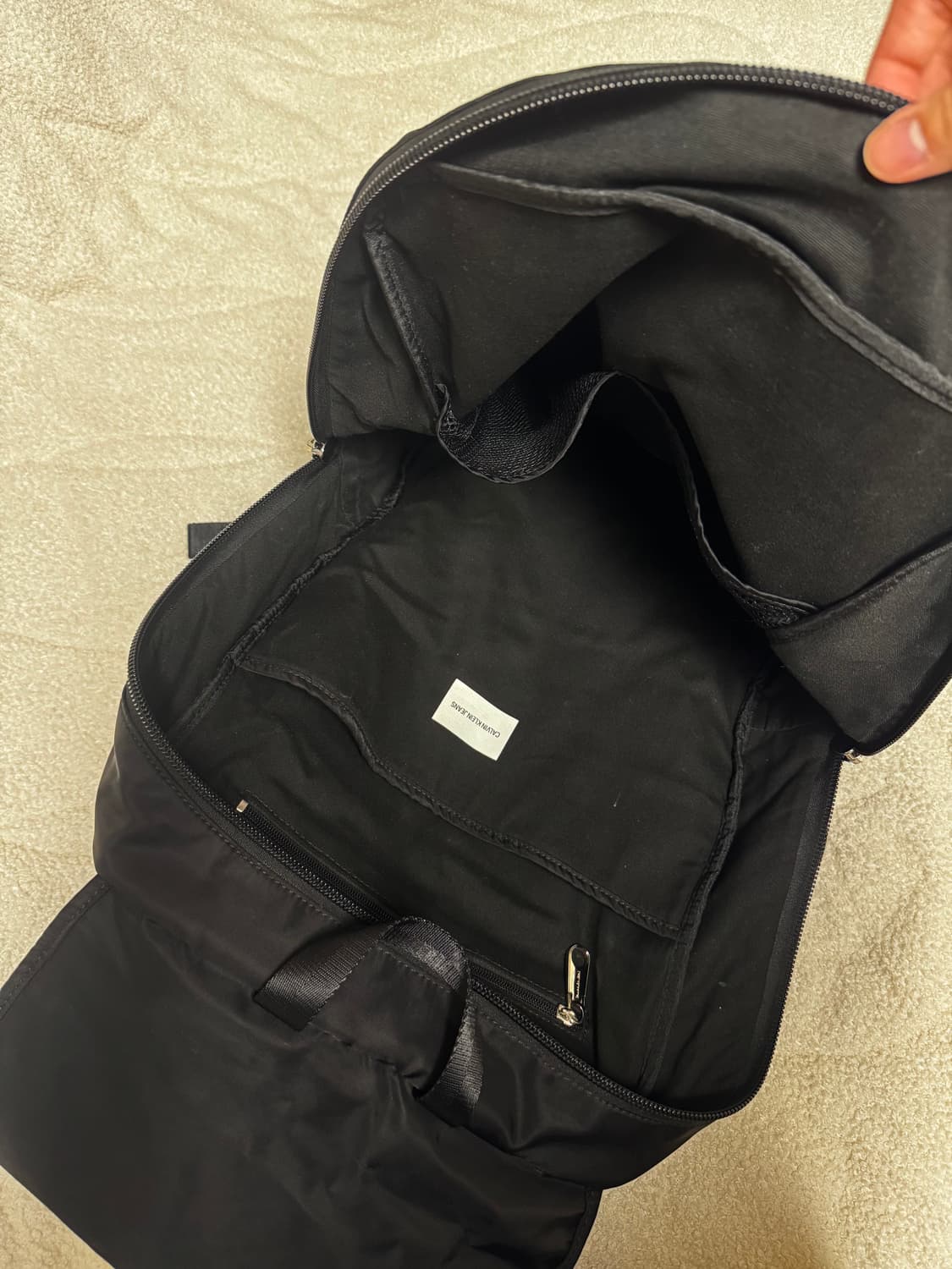 캘빈클라인 블랙 백팩 상품이미지4