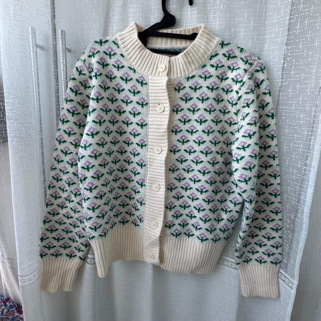 아이보리  연보라 꽃무늬 니트 가디건 상품이미지2