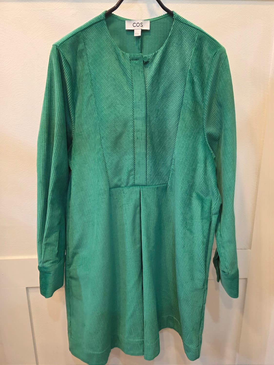 COS 코스 그린 코듀로이 원피스 상품이미지2