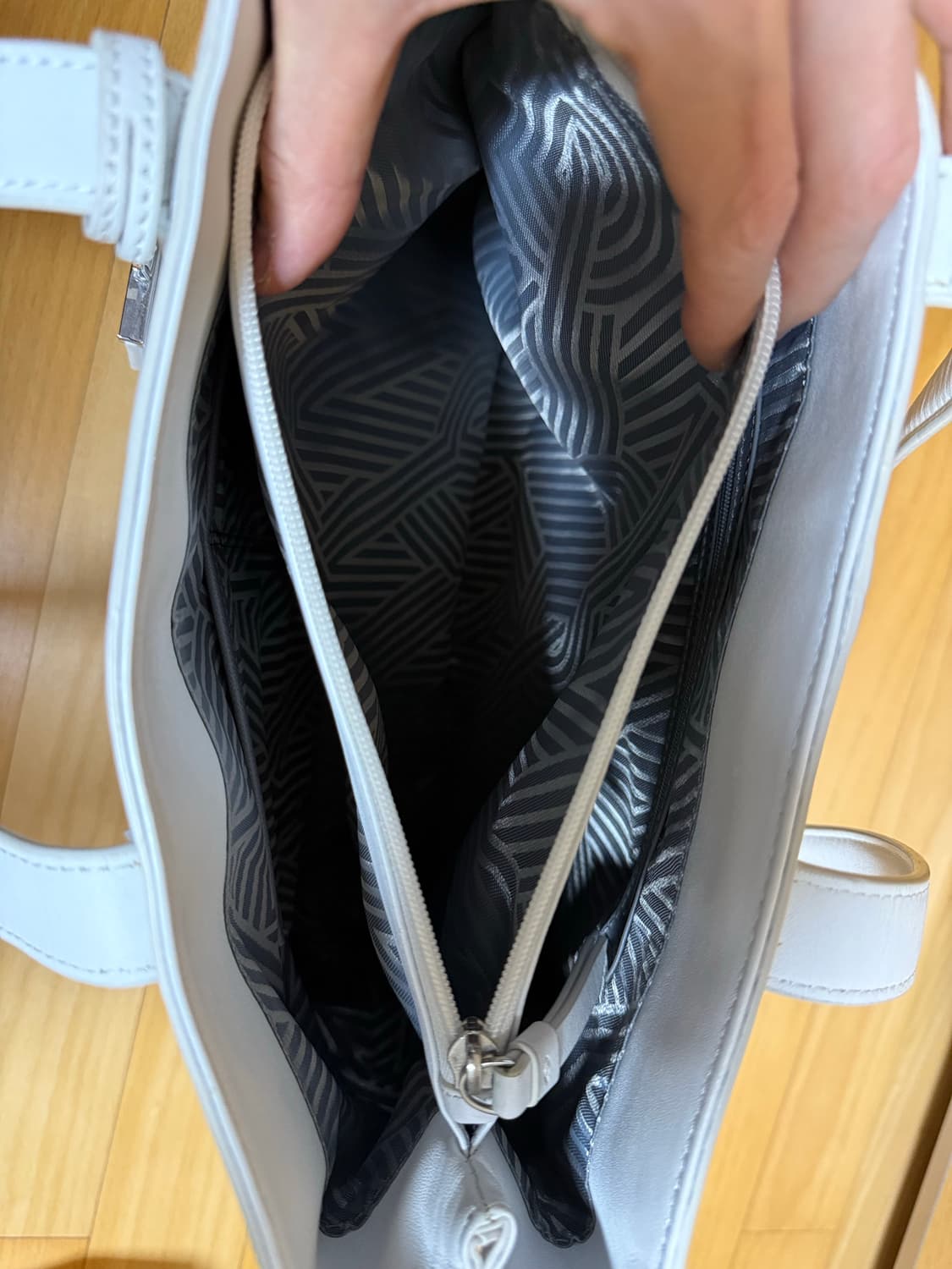 DKMY 디케이앤와이 가죽 가방 백 토트백 숄더백  기리메등 다 짱짱해요 상품이미지10