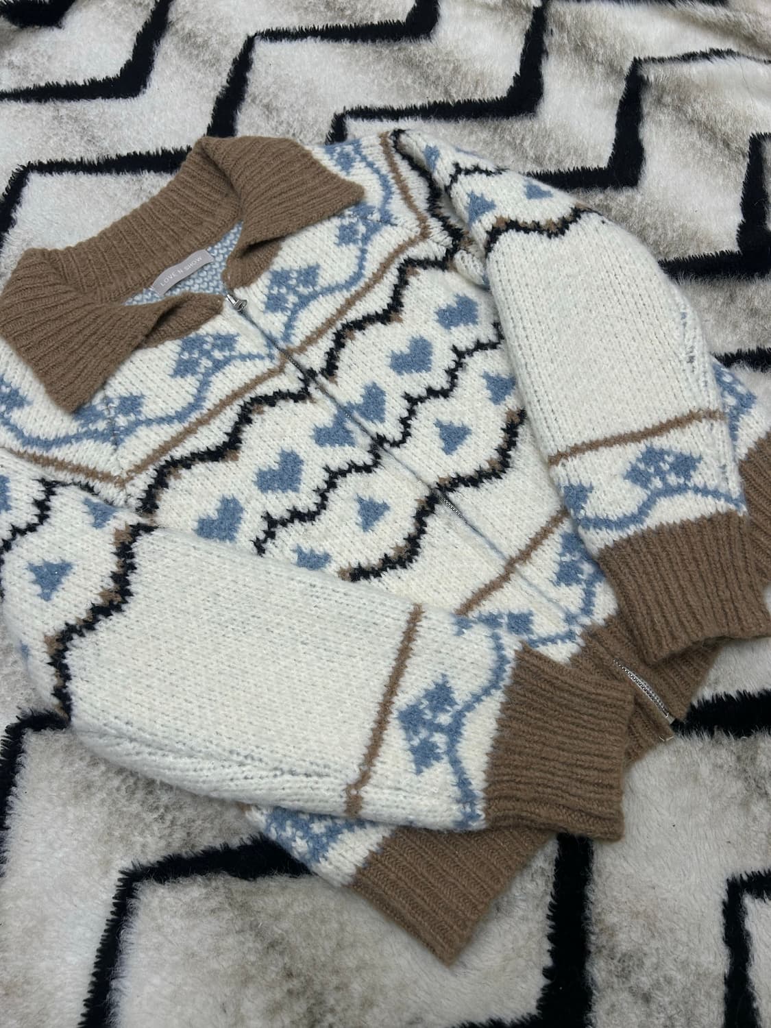 [Free]러브앤쇼 크롭 카라 니트자켓 상품이미지2