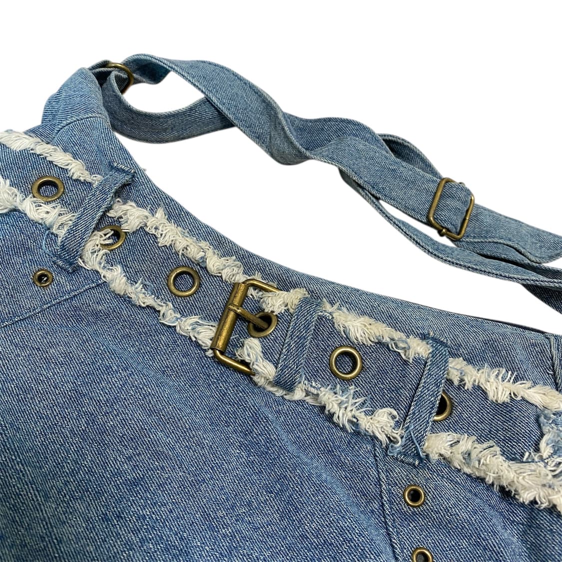 데님 퍼 벨트 아일렛 크로스백 상품이미지3