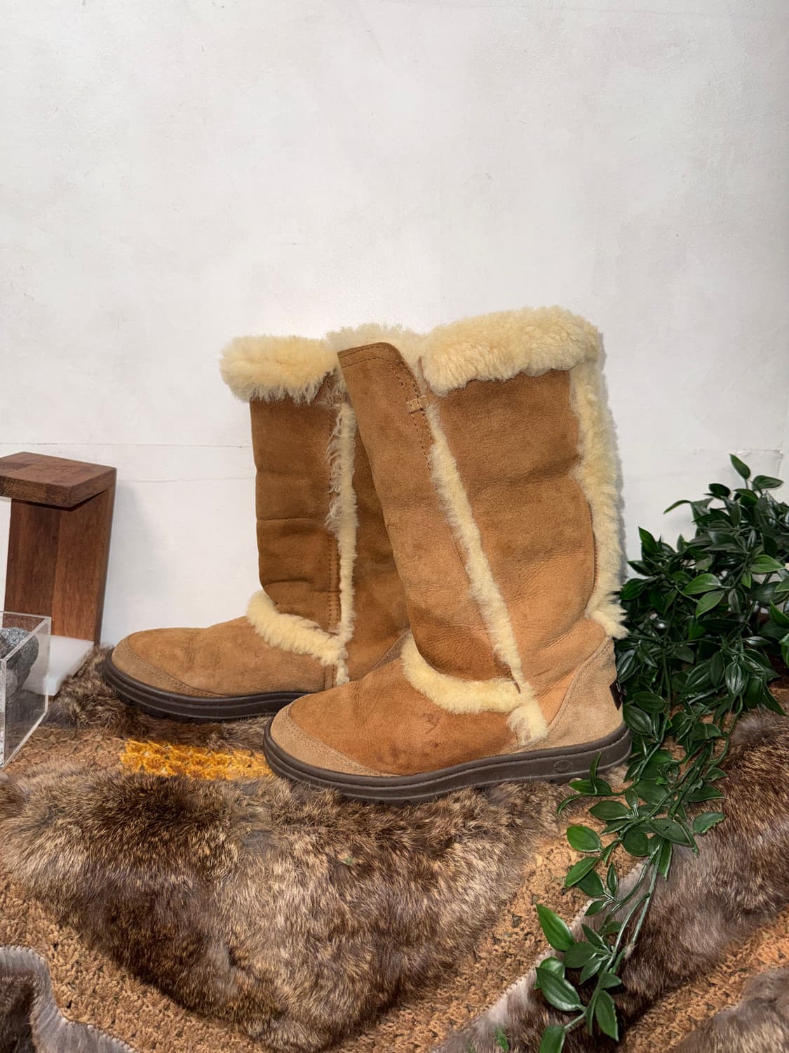 UGG Sunburst Tall Boots Chestnut  상품이미지3