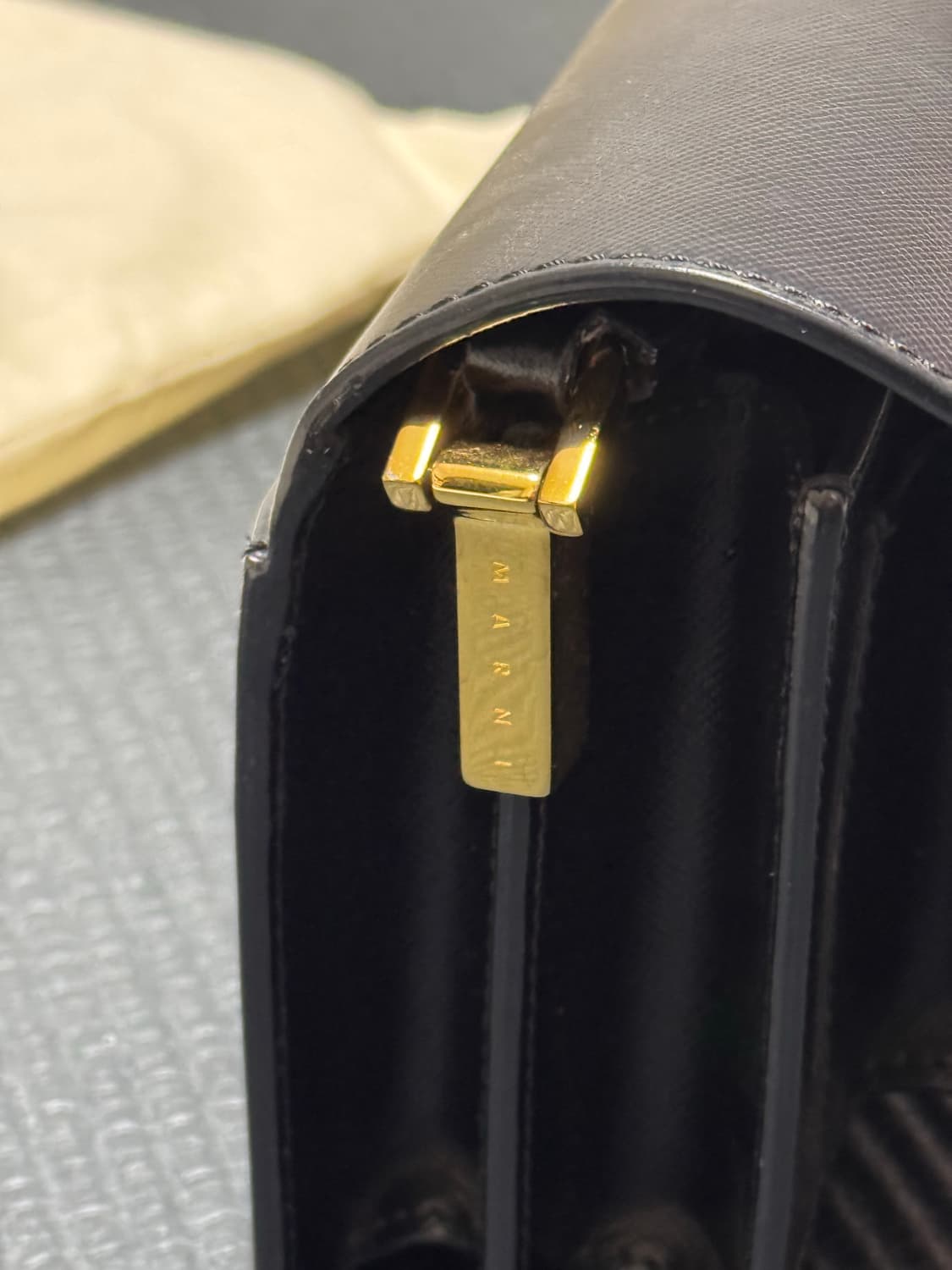 마르니 트렁크백 미니 사피아노 상품이미지5