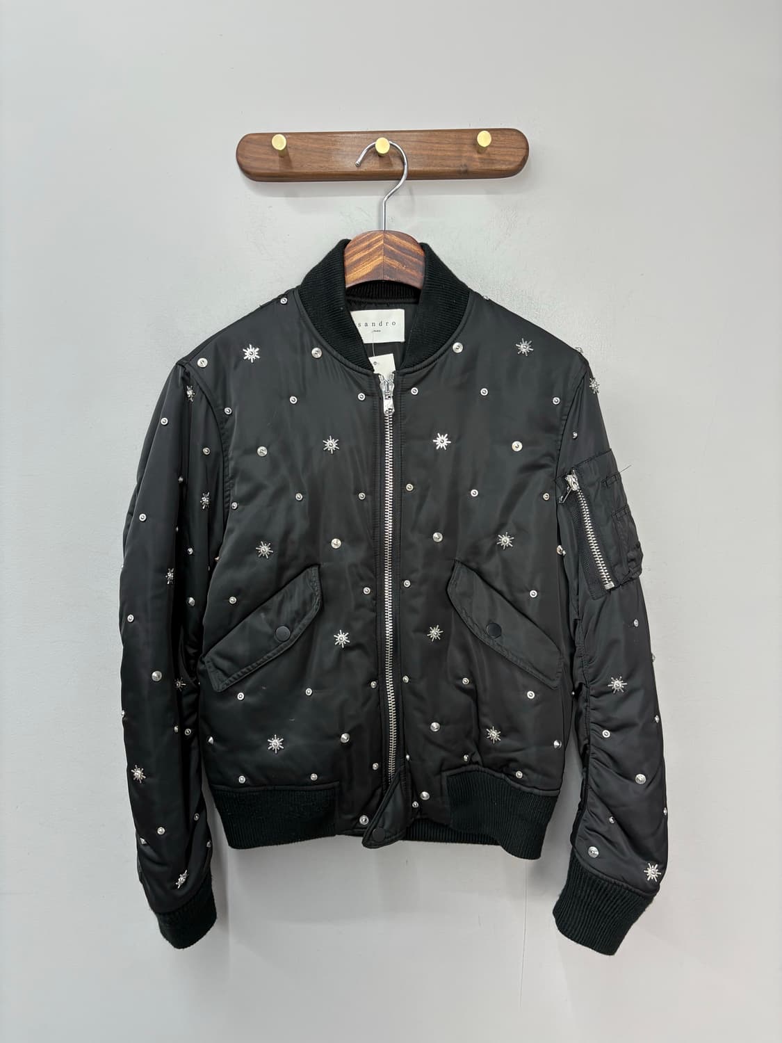 산드로 스터드 블랙포켓 봄버자켓 A3103 상품이미지2
