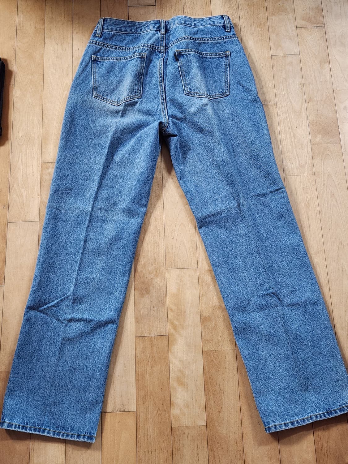 토피 청바지 팝니다. 상품이미지2