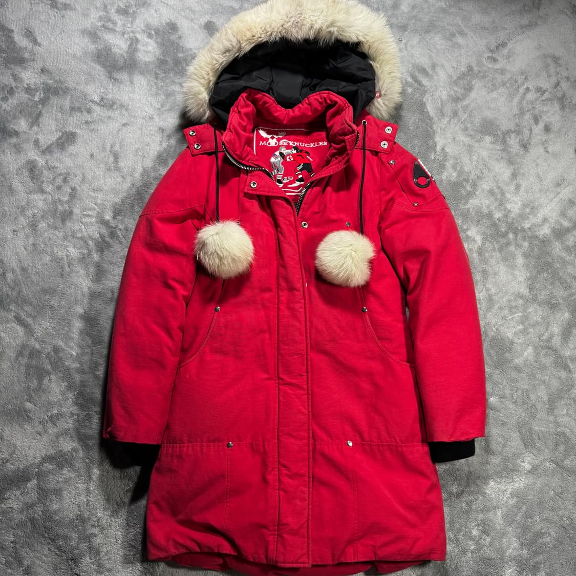 무스너클 여성 레드 패딩 점퍼 상품이미지1