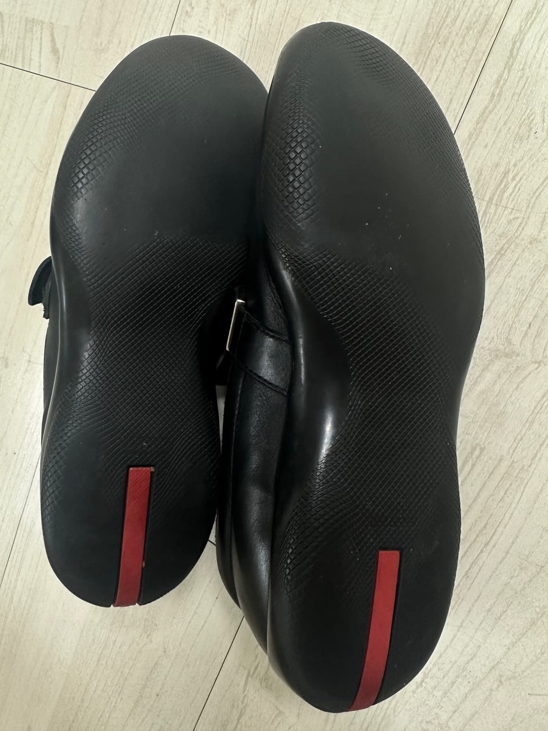 prada 스트랩 로퍼 uk7 상품이미지4