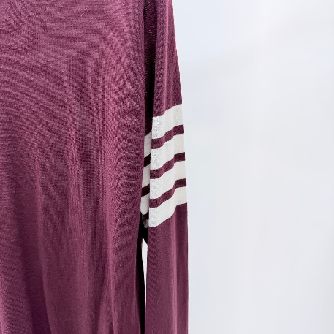 [미사용/1] 톰브라운 사선완장 메리노 울 니트 버건디 상품이미지2