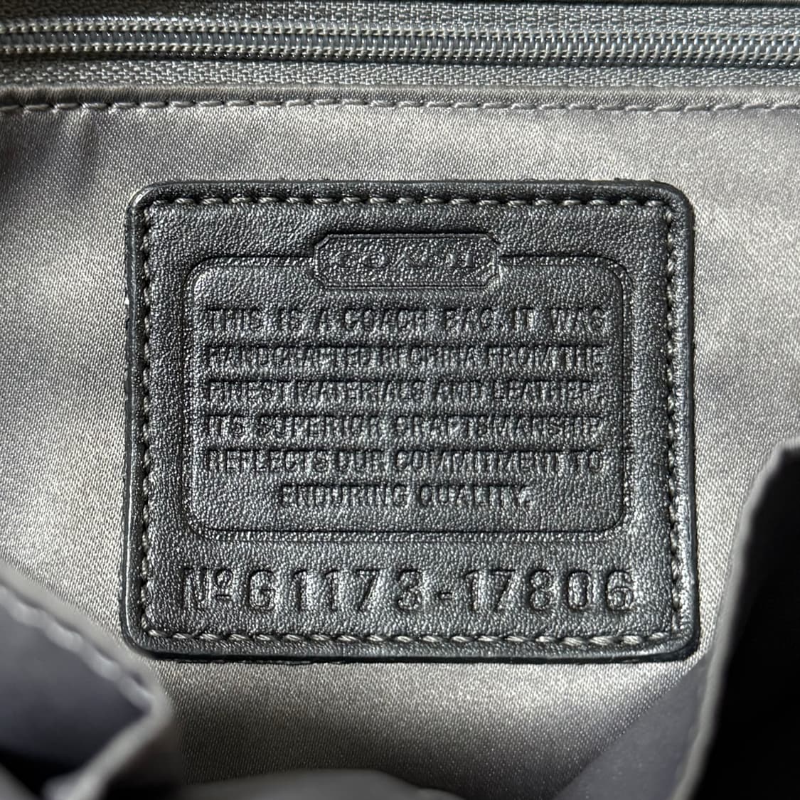 Coach 코치 시그니처 핸드백 상품이미지9