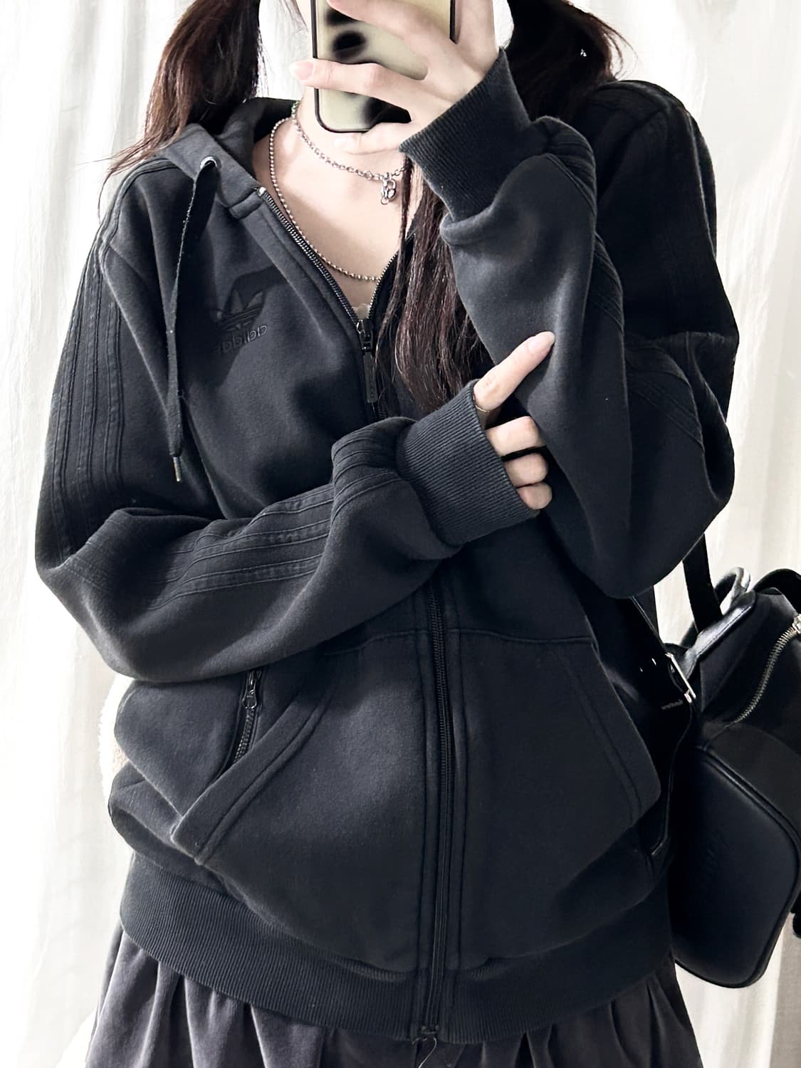 아디다스 자수로고 블랙 삼선 후드집업 상품이미지3