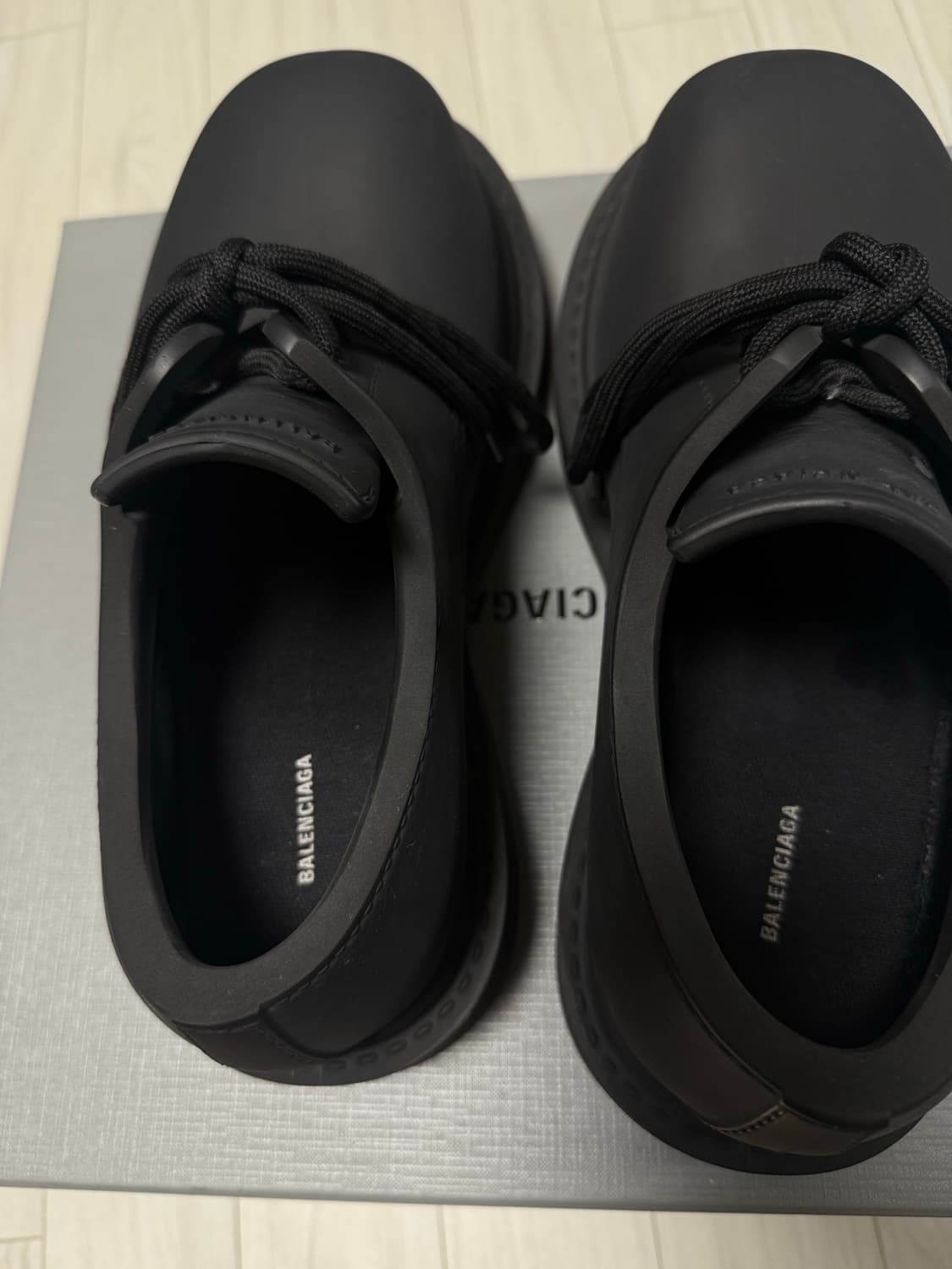 [E40]발렌시아가 스테로이드 더비 팝니다 상품이미지4