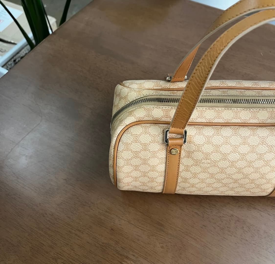 셀린느 마카담 도트백 상품이미지2