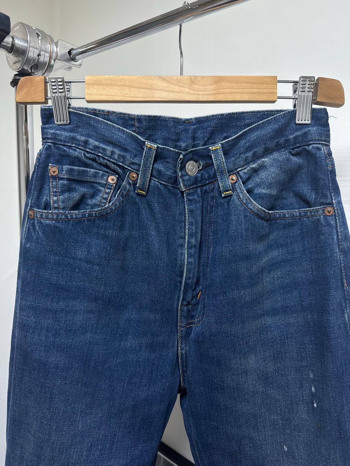 Lvc 701 인디고 워싱데미지 리바이스진 상품이미지4