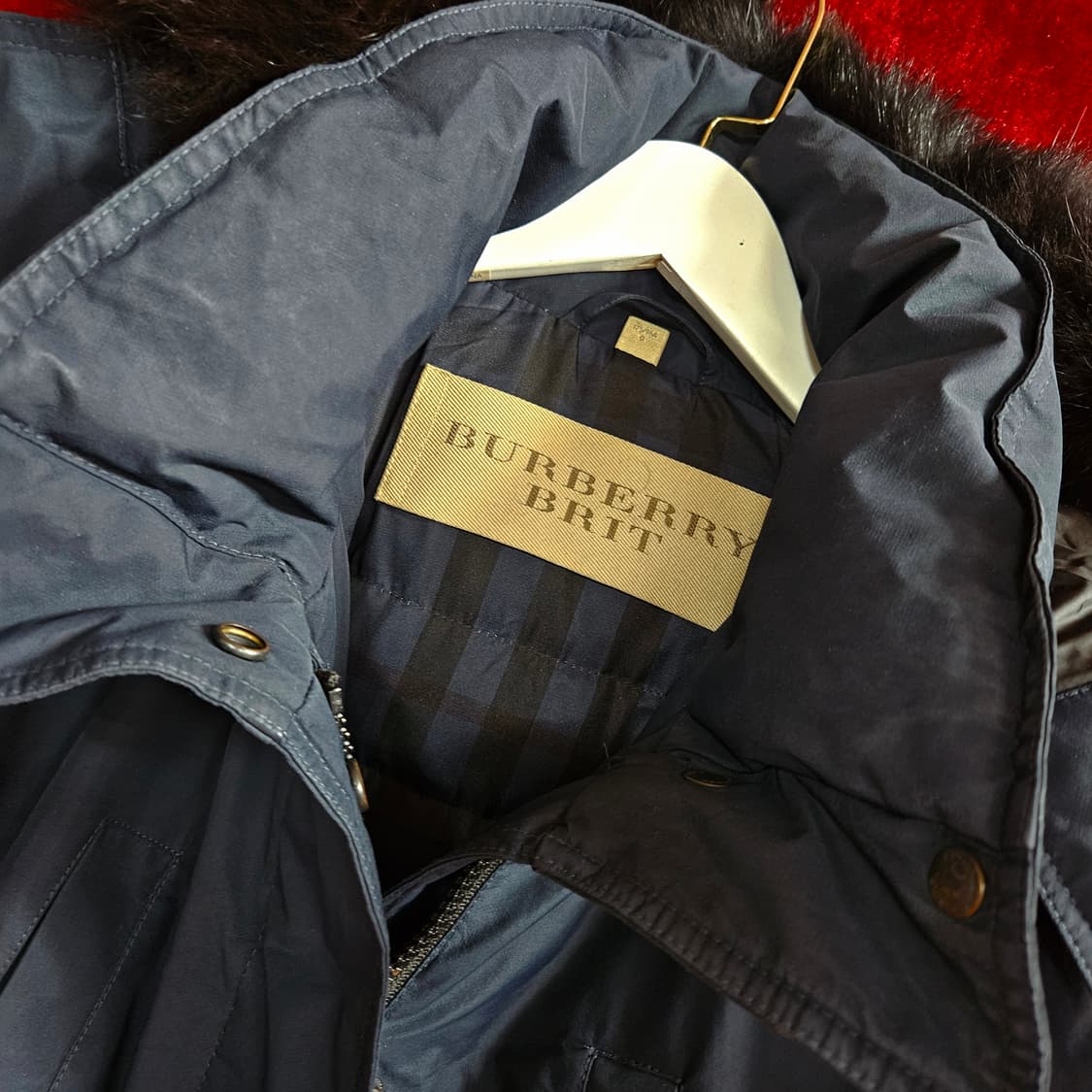 버버리(Burberry) 3954378 네이비 벨티드 덕다운 롱패딩 L 상품이미지4