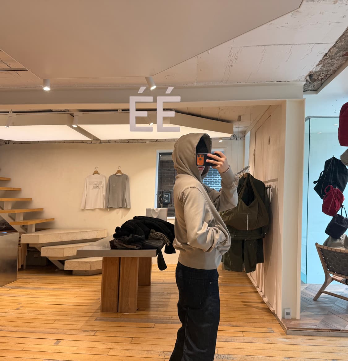 CURVED HOODED ZIP JACKET  상품이미지2