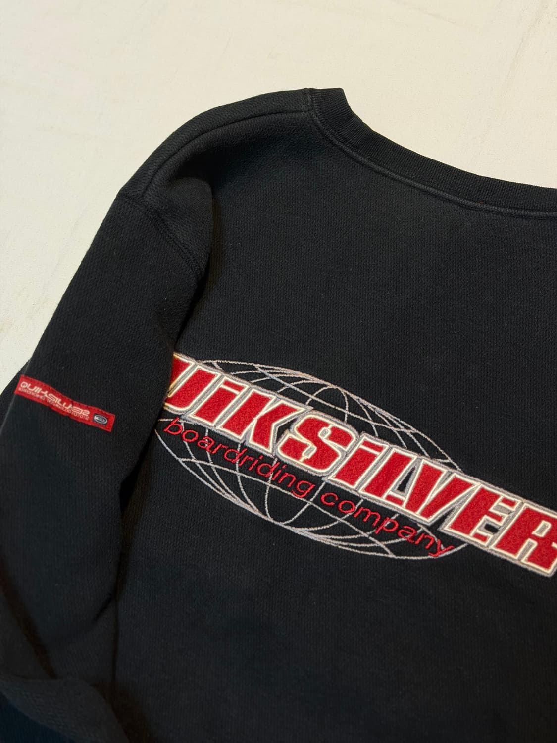 90s 퀵실버 아카이브 빅로고 맨투맨 스웻셔츠 블랙 상품이미지2