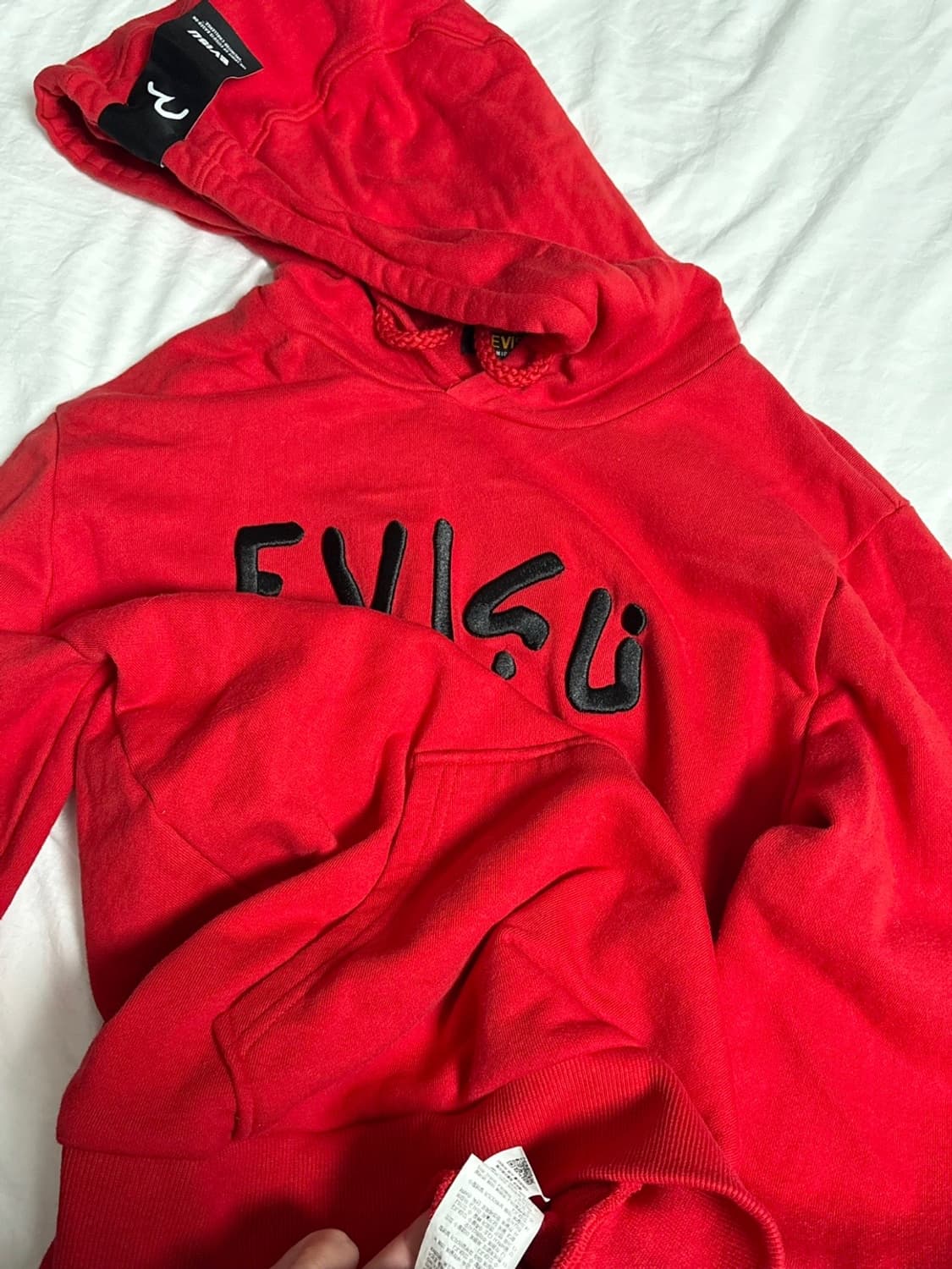 에비수 레드 후드집업  상품이미지3