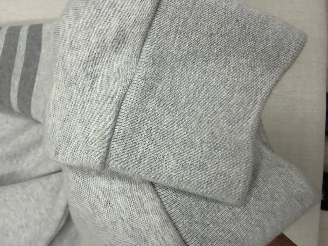 S급 톰브라운 4바맨투맨 급처  상품이미지3