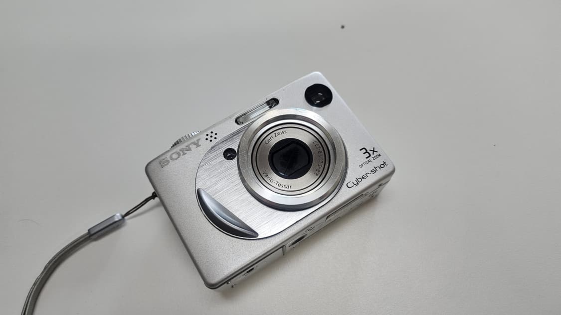 작례O 칼자이스 명품 렌즈 소니 사이버샷 dsc-w1 디지털카메라 빈티지 상품이미지8