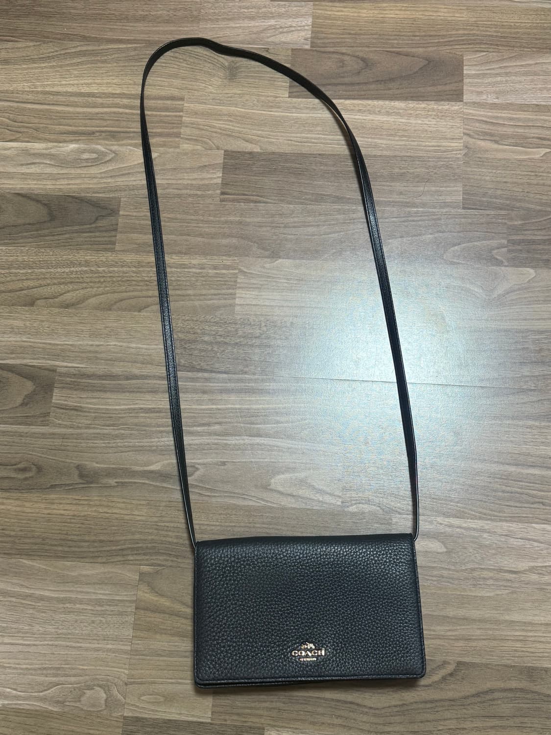 코치(coach) 블랙 미니 크로스백 숄더백 지갑 상품이미지3