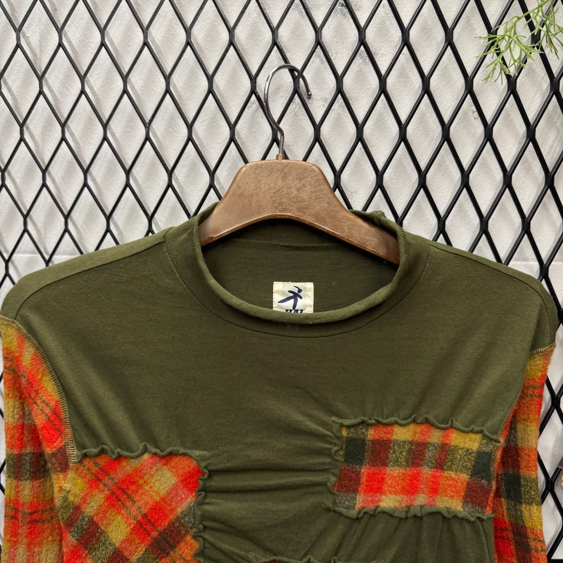 90s 이세이미야케 하이 스포팅 기어 패치워크 롱슬리브 카키 상품이미지3