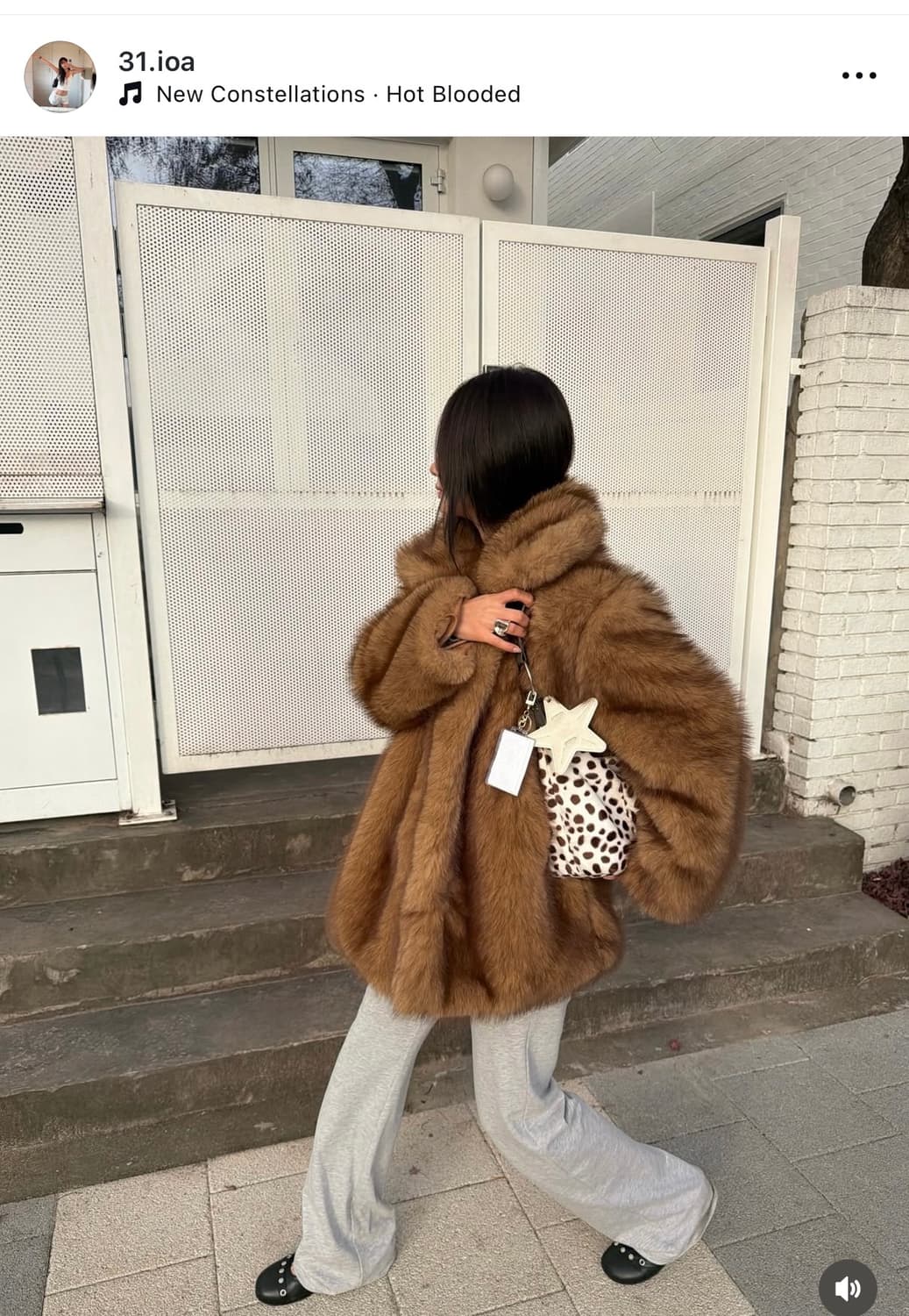 지지비샤 pansy furry fur foat (brown) 상품이미지1