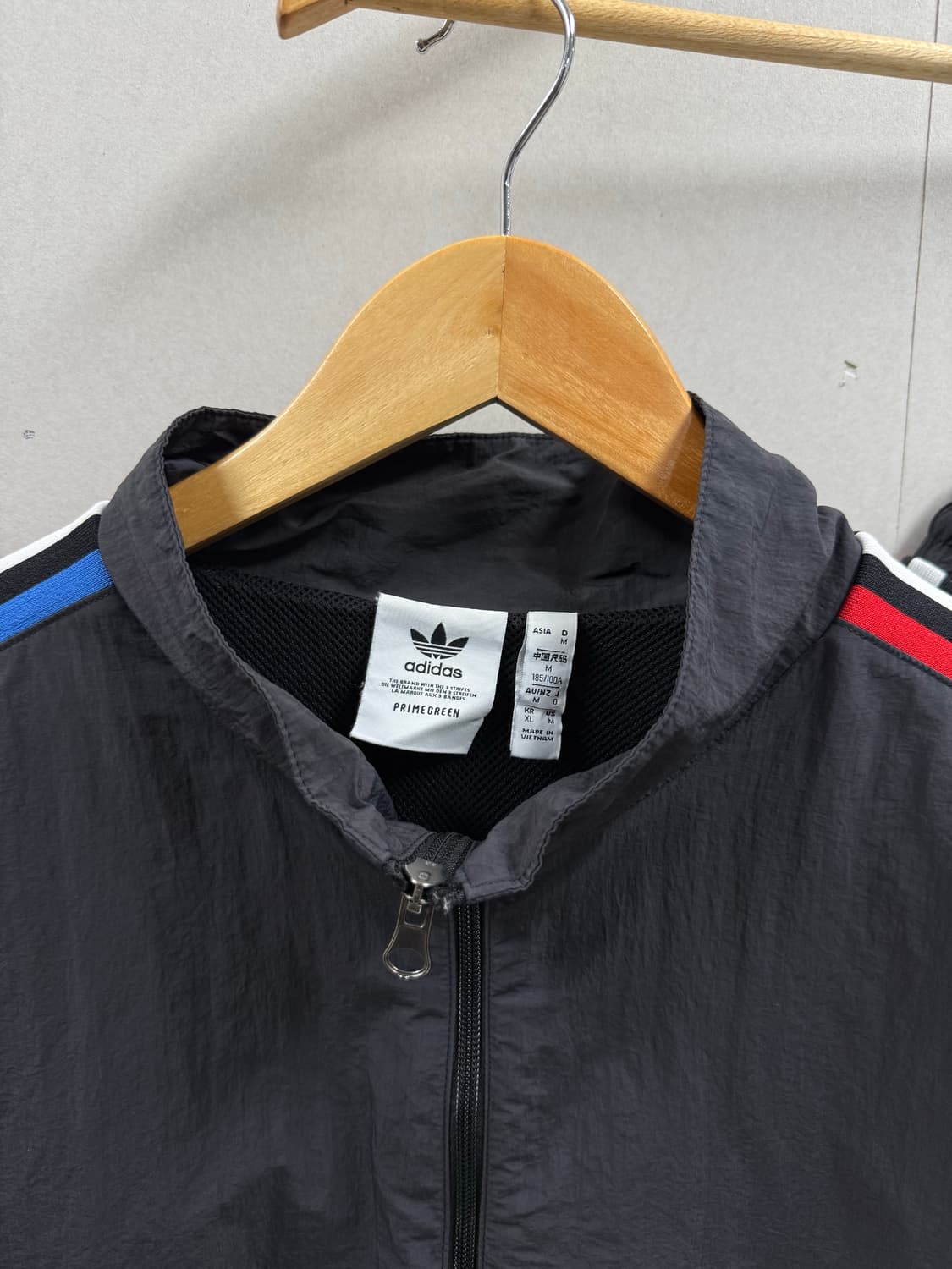 남성 상의XL 하의L / 아디다스 바람막이 조거팬츠 셋업 세트 상품이미지3