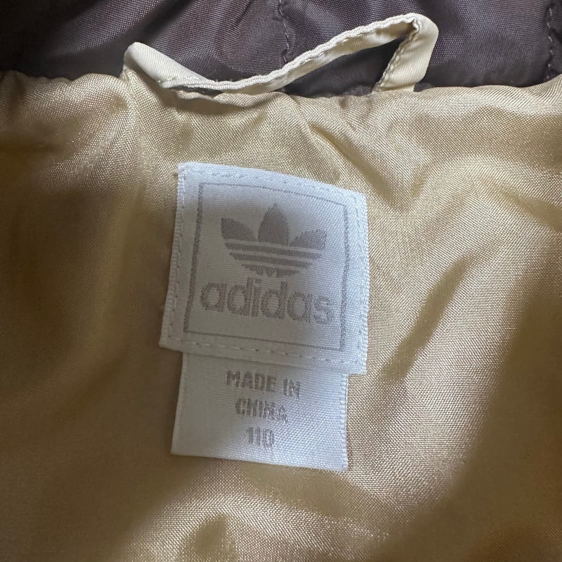 ✨ (바배) 아디다스 올드스쿨 초코바나나 누빔 경량 패딩 상품이미지3