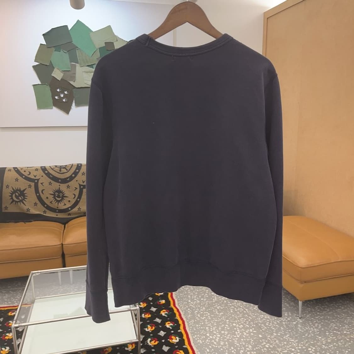 아크네스튜디오 로맨틱 크루넥 오버핏 맨투맨 M C07749 상품이미지4