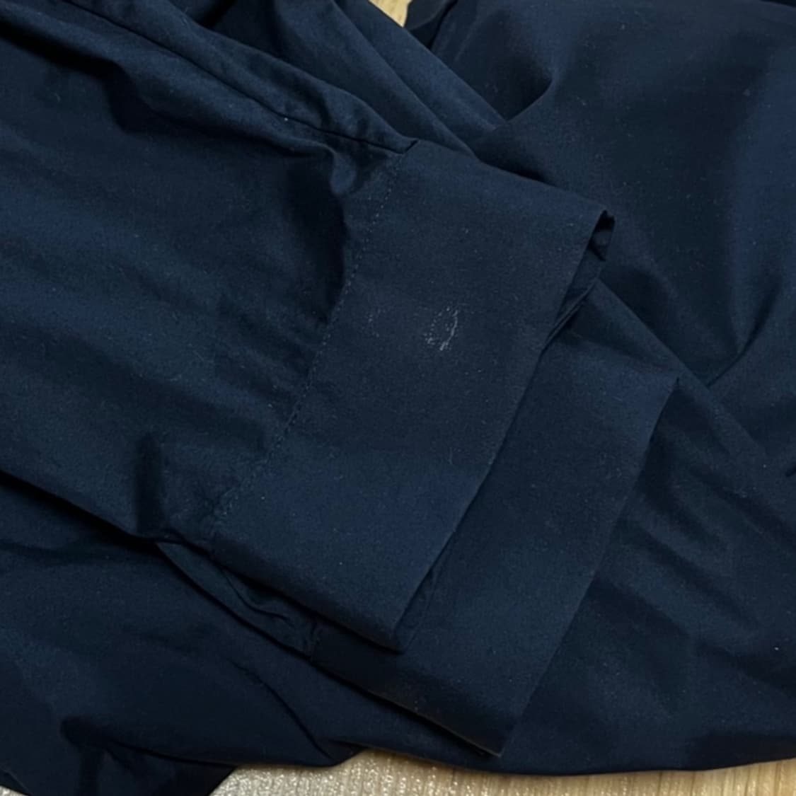 cos 코스 히든 버튼 셔츠 네이비 40사이즈 상품이미지4