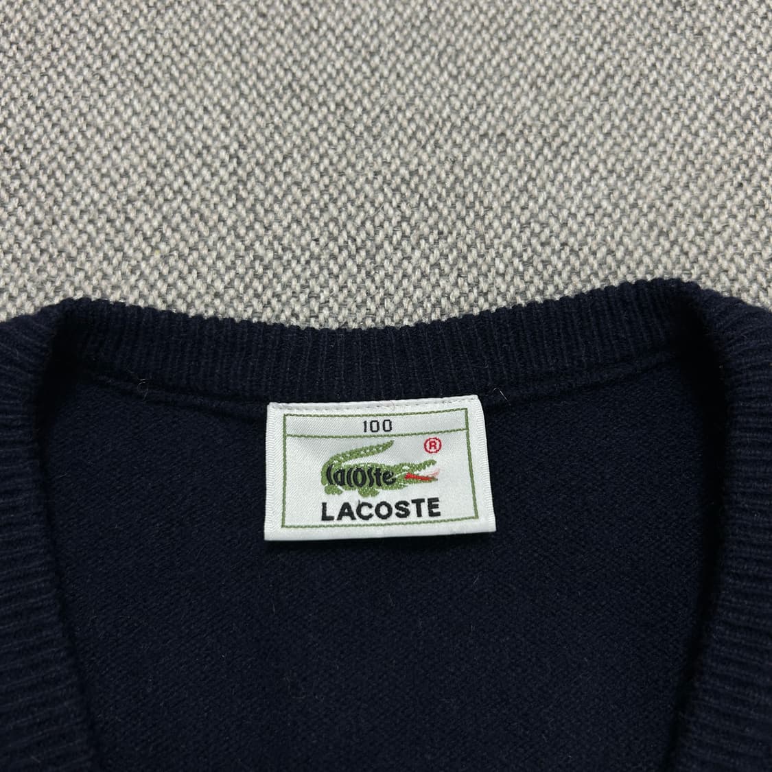 라코스테 네이비 울 브이넥 니트(100) 상품이미지2