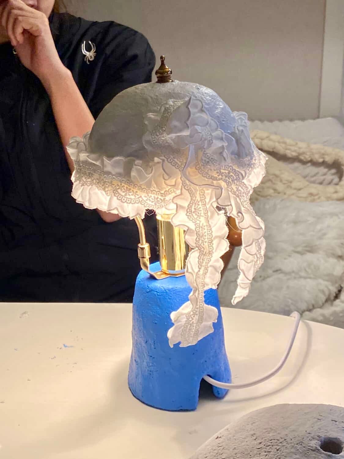 세상에 하나뿐인 페이퍼마쉐 조명-마이 페어 레이디🩵🤍 상품이미지7