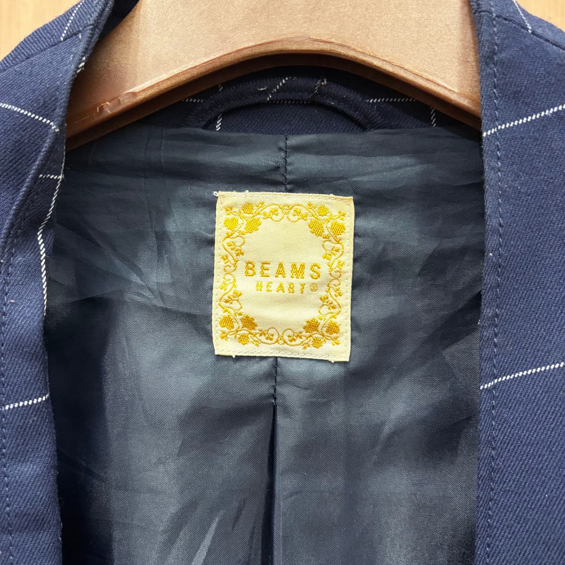 빔즈 하트 오픈형 로브 코트 윈도우 체크 패턴 허리 스트랩 디테일 네이비 상품이미지6