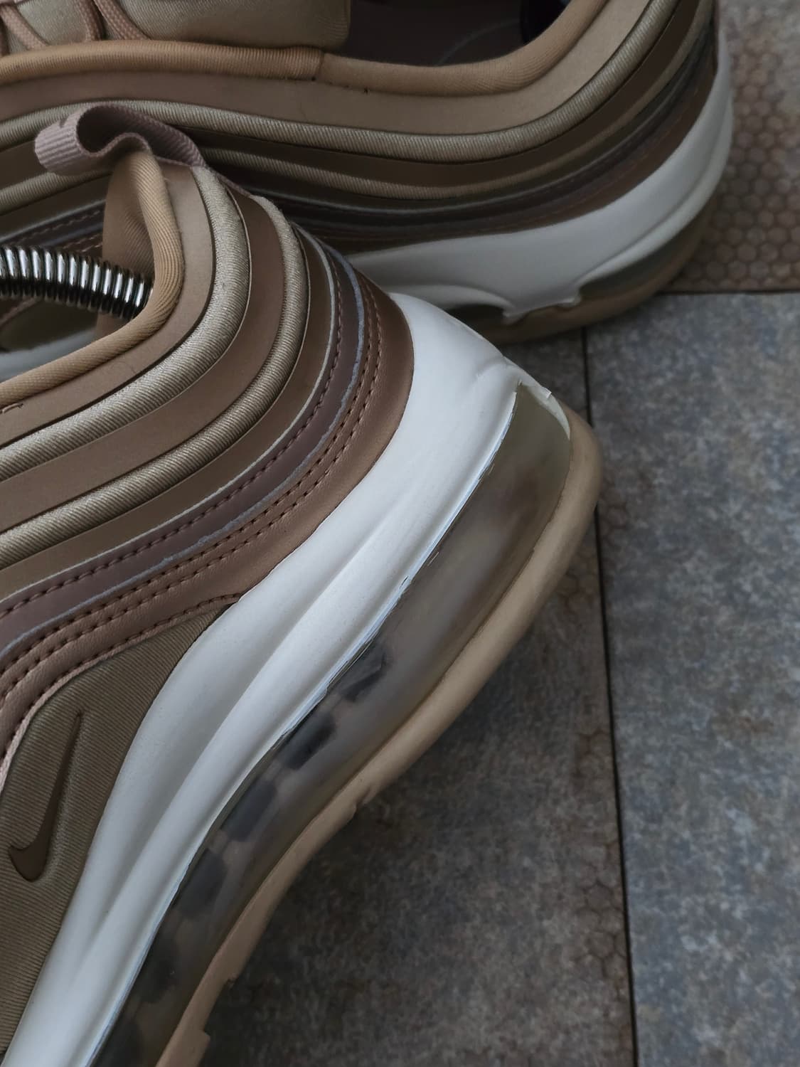 (230)나이키 에어맥스 97 울트라 17 메탈릭 브론즈 상품이미지6