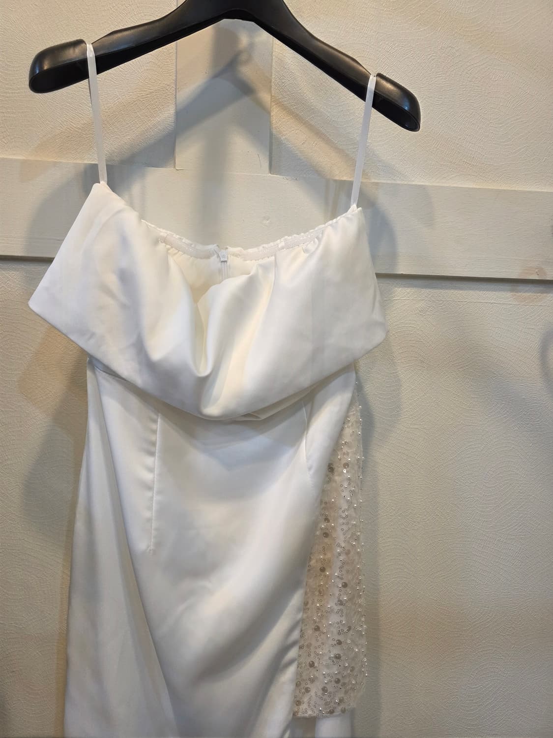 화이트 오프숄더 롱 드레스 상품이미지1