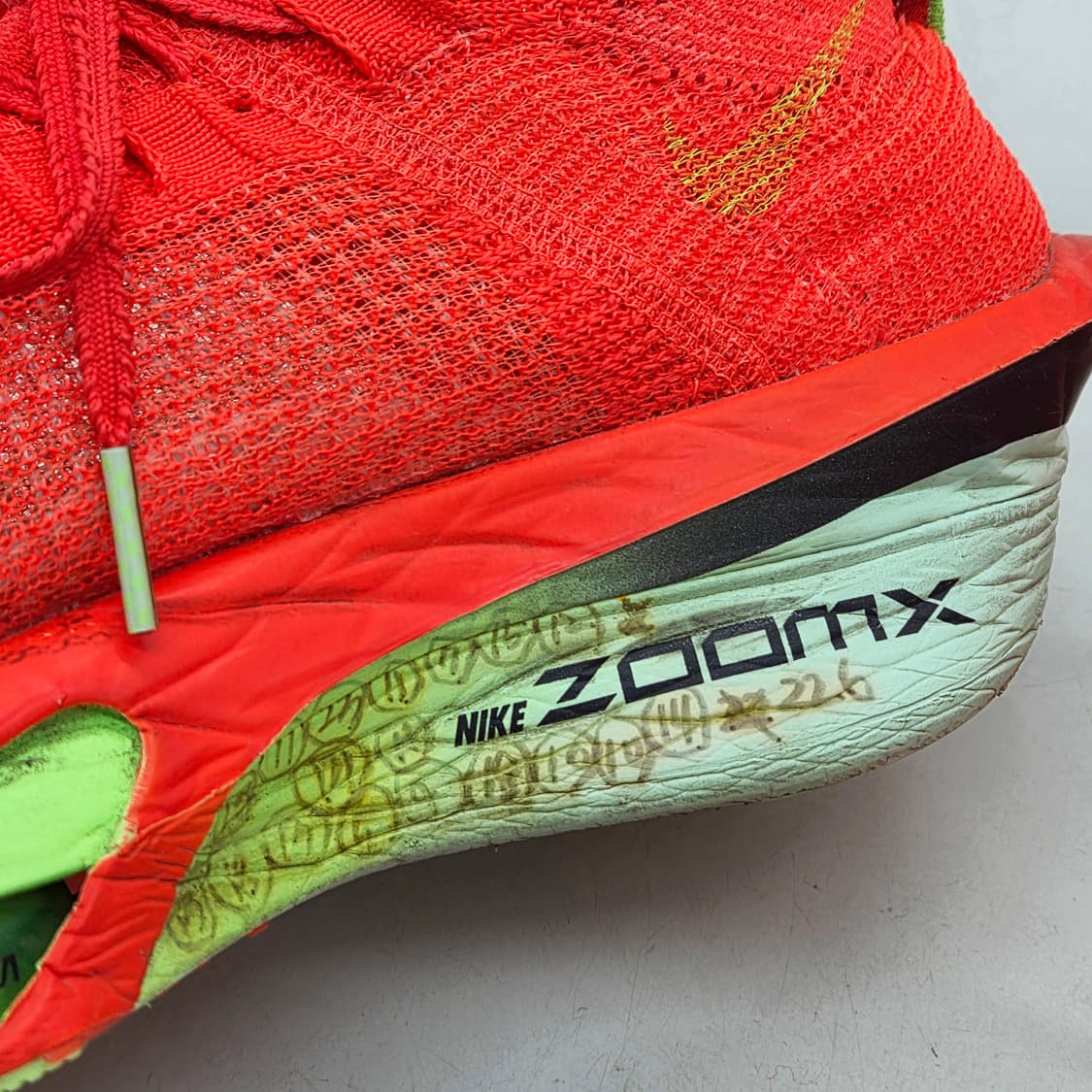  나이키 에어 줌 알파플라이 넥스트%3 (265)  상품이미지4