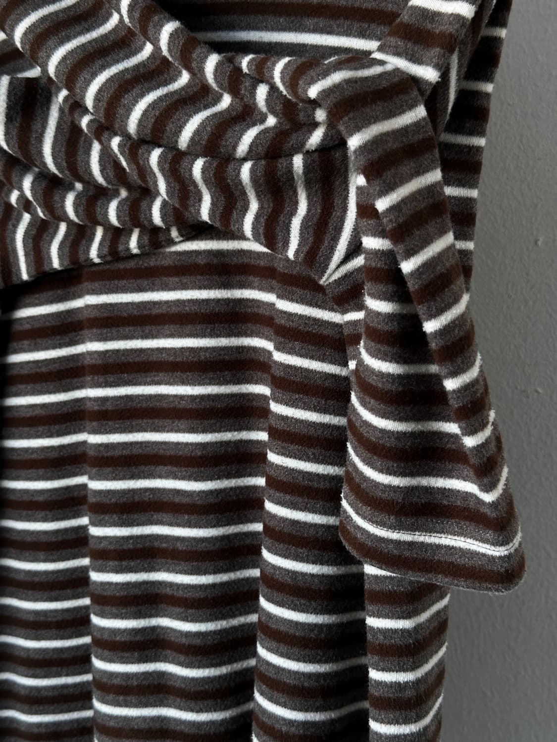 Design stripe stretched turtle neck top 상품이미지4