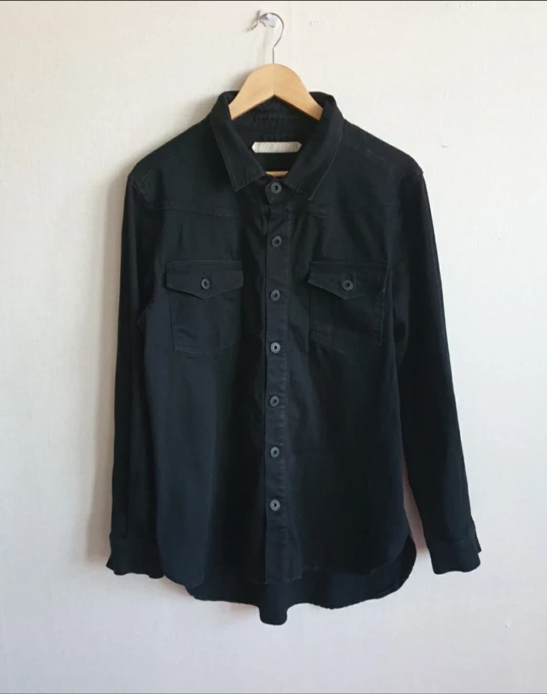 정품 (XS) 오프화이트 블랙데님 자수셔츠 (남녀공용갸능) 상품이미지1