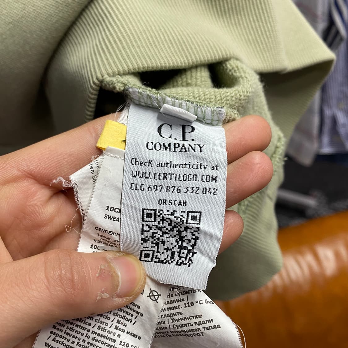 CP컴퍼니 렌즈디테일 크루넥 스웨트셔츠 B4664 상품이미지8