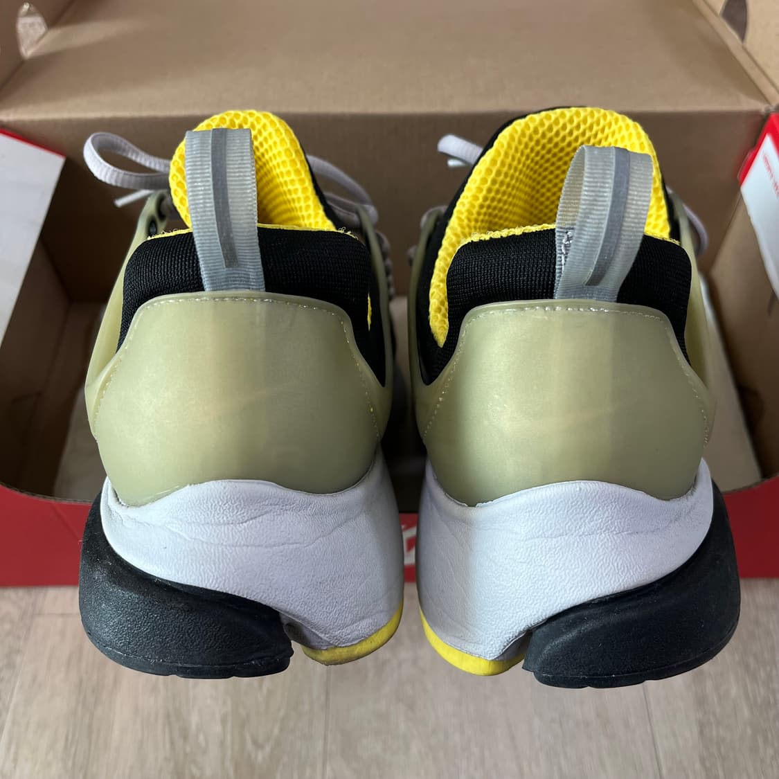 나이키 에어 프레스토 브루탈 허니 S 상품이미지5