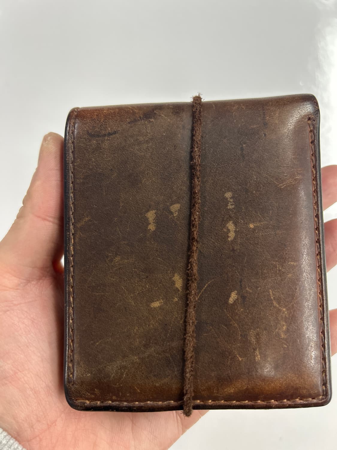 goros 고로스 다크브라운 콘초 새들레더 반지갑 상품이미지3