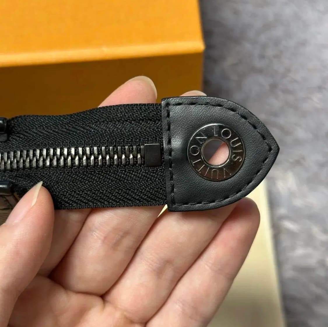 [풀구성] 루이비통 이클립스 리버스 포쉐트 보야주 클러치 상품이미지7