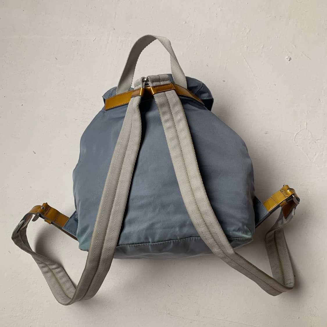 프라다 포코노 하늘색 패브릭 백팩 상품이미지6