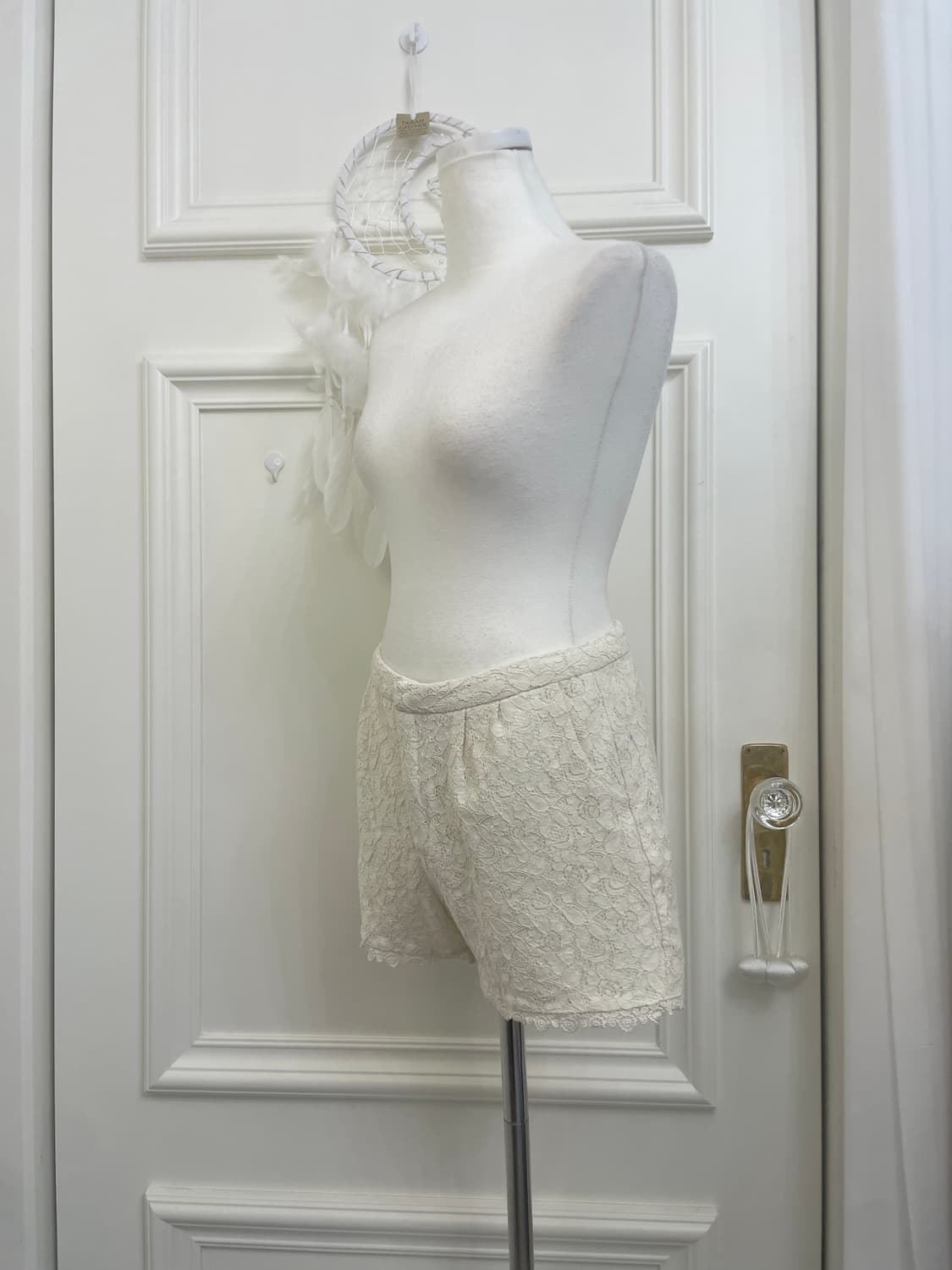 ivory lace pleats short pants(size-M) 상품이미지2
