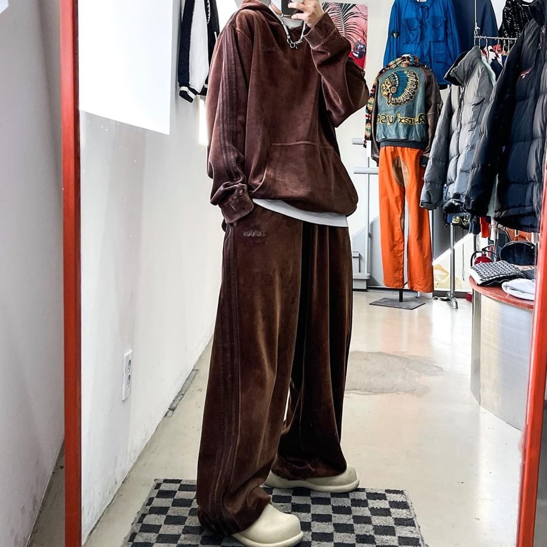 아디다스 스펠아웃 3스트립 브라운 벨루어 트레이닝 셋업 상품이미지1