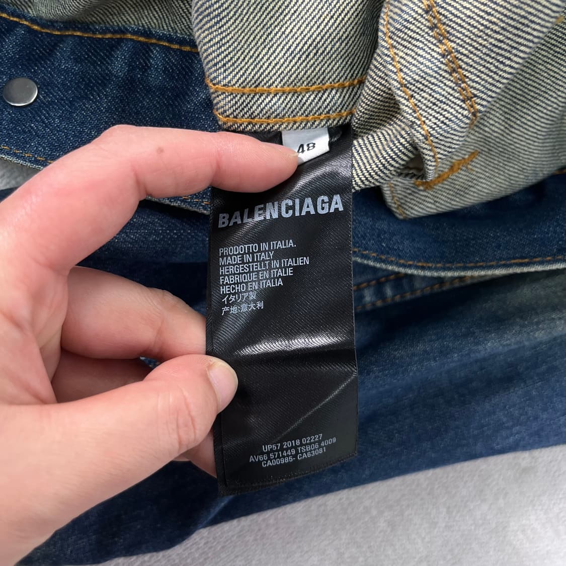 100 발렌시아가 2018 데님 자수 청자켓 상품이미지7