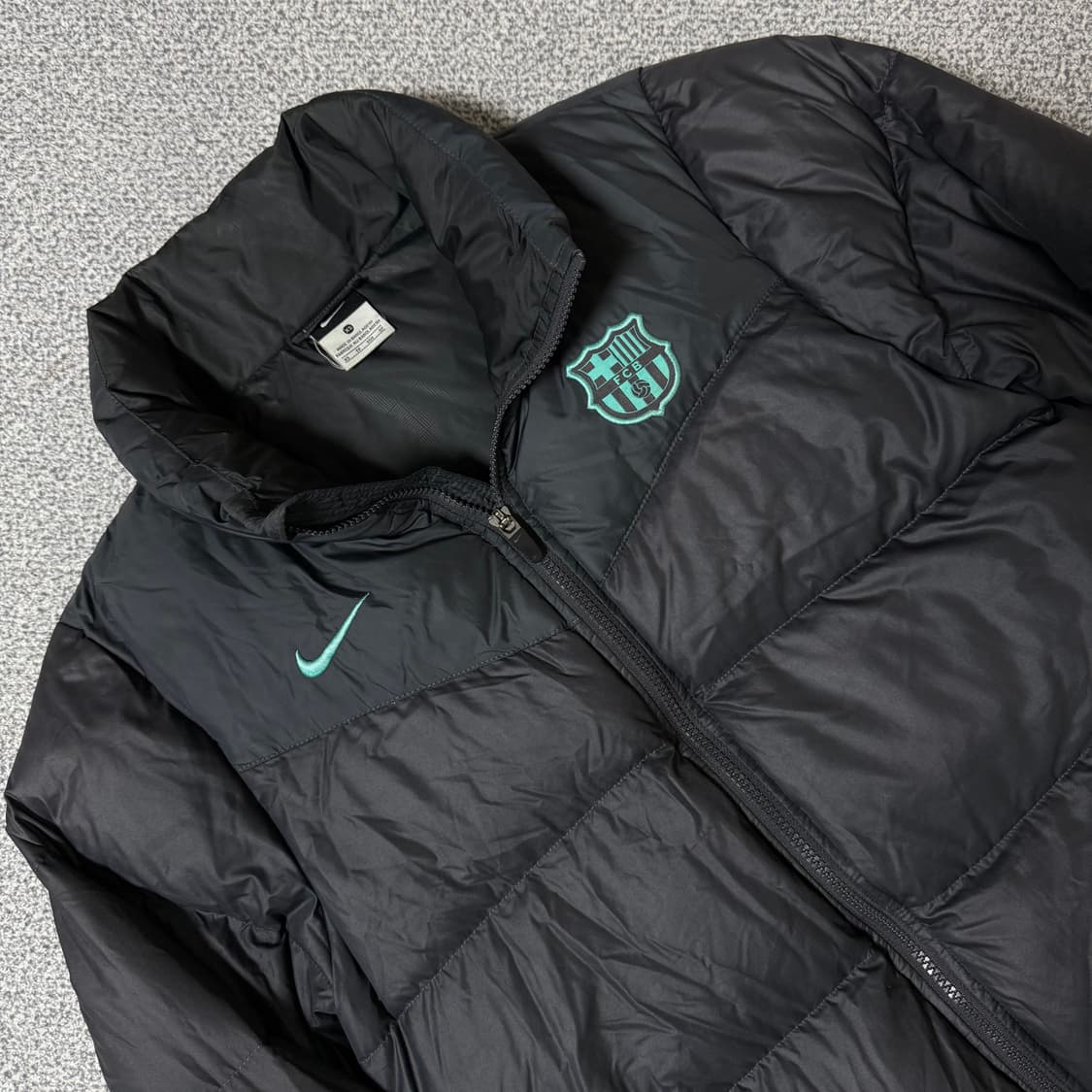 나이키 바르셀로나 패딩 상품이미지3