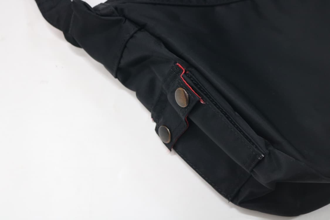 포터 x ILS 콜라보 엘카스 블랙 & 레드 숄더백 상품이미지5