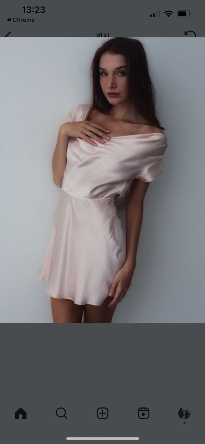 Redrew clothing 카울넥 미니 백리스 실크 드레스 여름원피스 상품이미지2